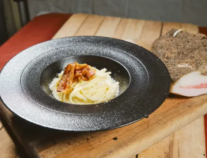 Cacio e Pepe pasta "Spilusi" Style with Guanciale